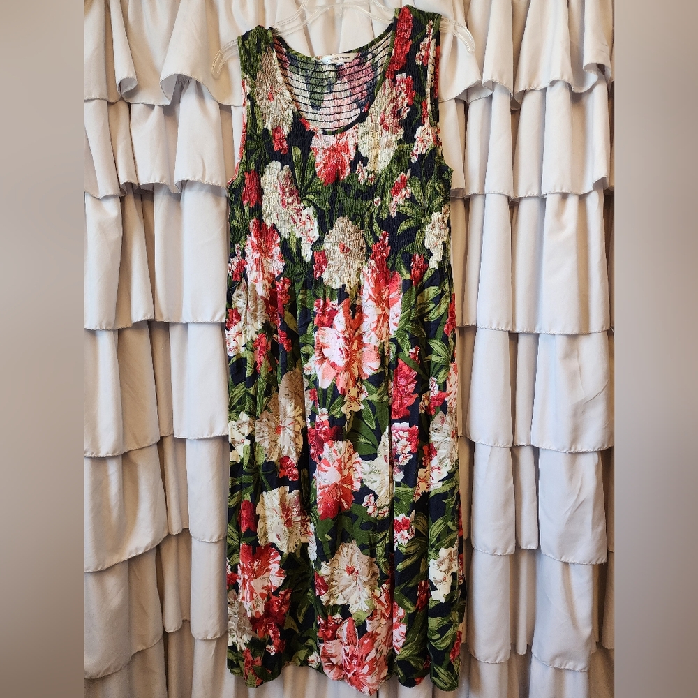 Women's Croft and Barrow Summer Flower Dress Size Medium